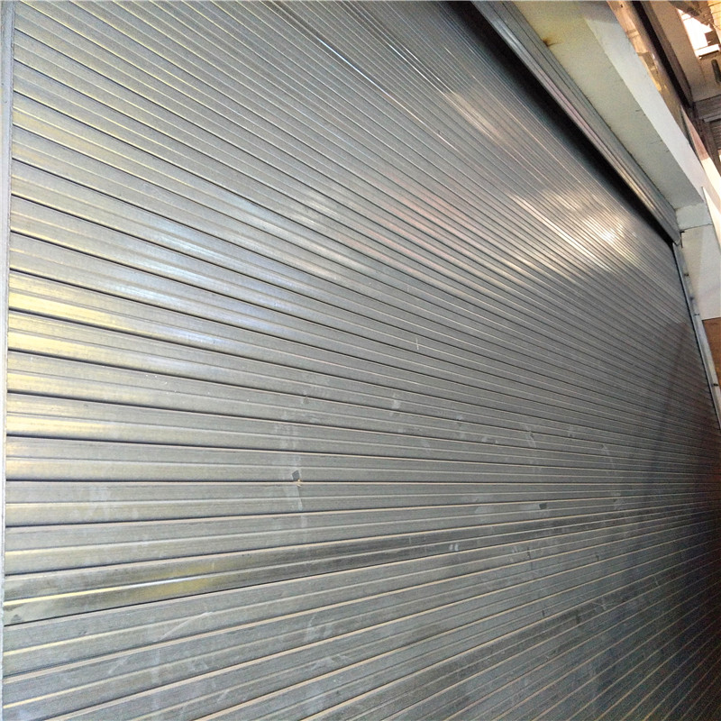 鋼質(zhì)復(fù)合防火卷簾門