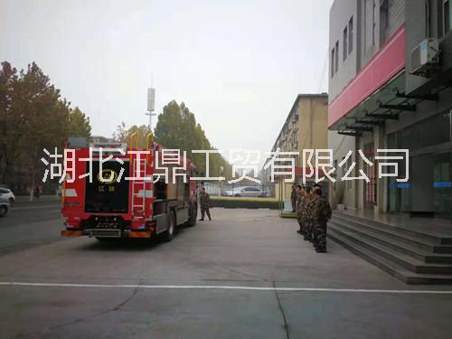 德國(guó)進(jìn)口單橋6噸 德國(guó)進(jìn)口單橋6噸壓縮空氣泡沫消防