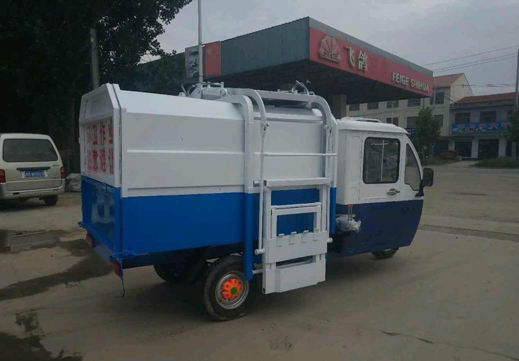 學(xué)校物業(yè)*電動(dòng)三輪3方掛桶垃圾車廠家免費(fèi)送貨上門 電動(dòng)三輪掛桶垃圾車 電動(dòng)垃圾清運(yùn) 電動(dòng)三輪掛桶垃圾車電動(dòng)垃圾清運(yùn)車