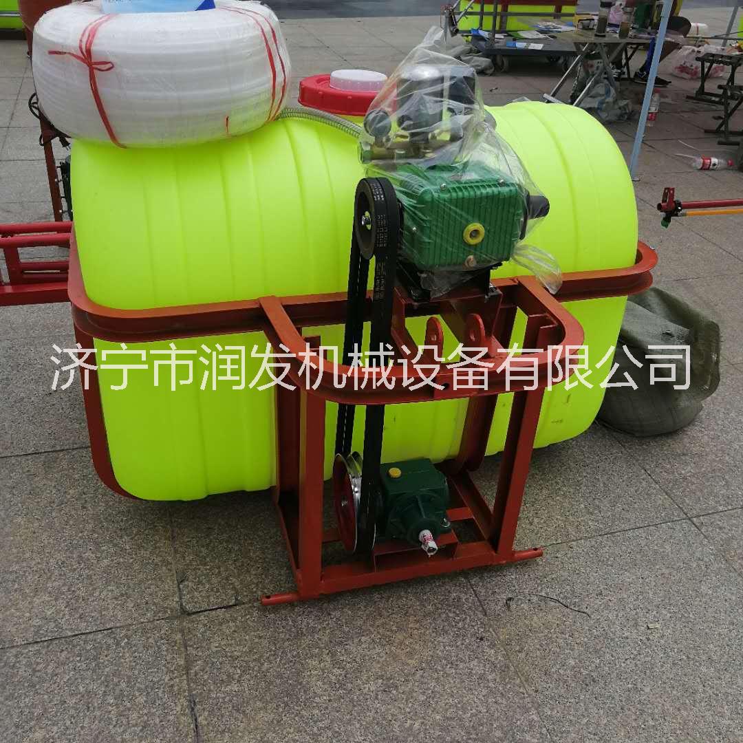 潤發(fā)拖拉機(jī)噴霧機(jī)湖北拖拉機(jī)噴霧機(jī)園林打藥機(jī)果樹打藥機(jī)噴霧機(jī) 潤發(fā)大型懸掛式打藥機(jī)