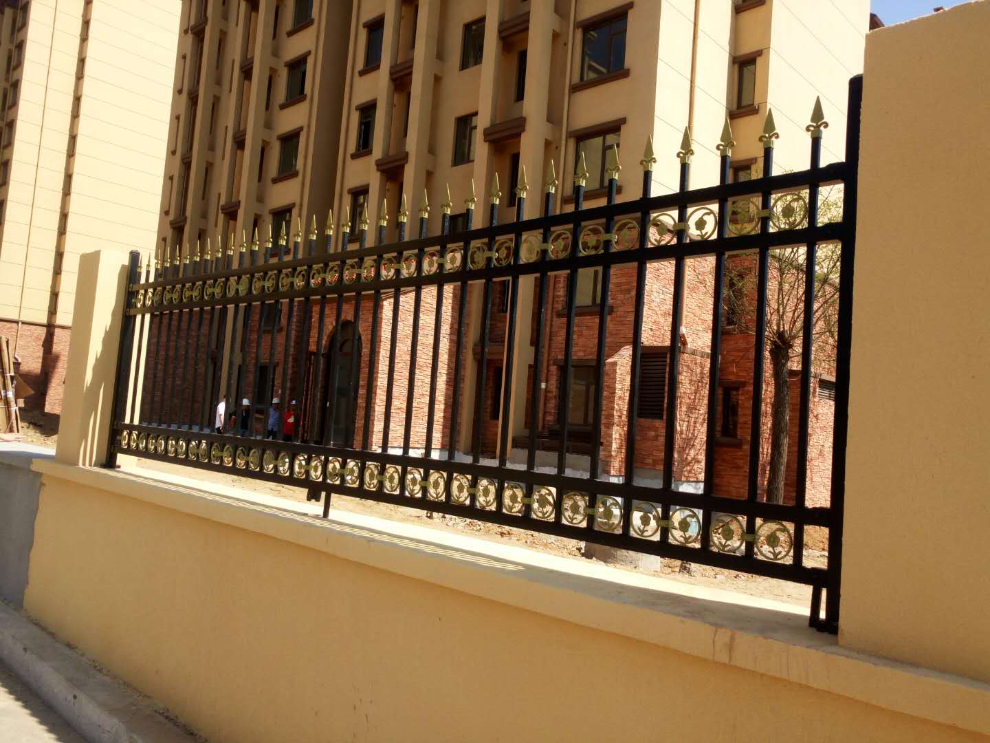 鋅鋼圍墻護(hù)欄