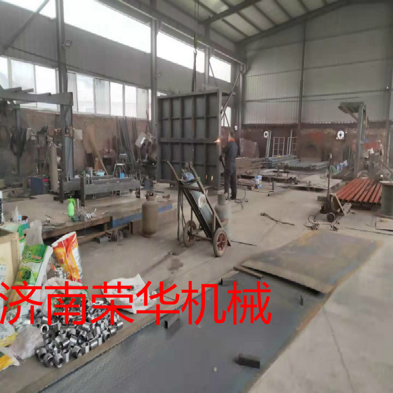 濟(jì)南榮華機(jī)械制造導(dǎo)軌式升降機(jī) 廠家直銷新款導(dǎo)軌液壓升降平臺(tái)