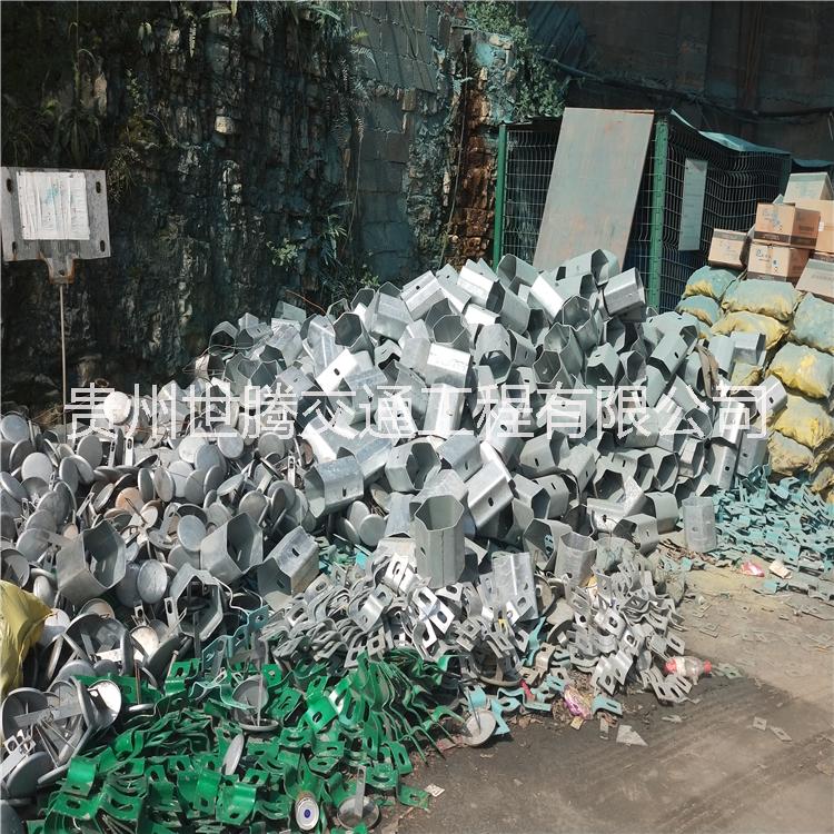 波形梁鋼板護欄道路安防護欄板打孔機設備出租