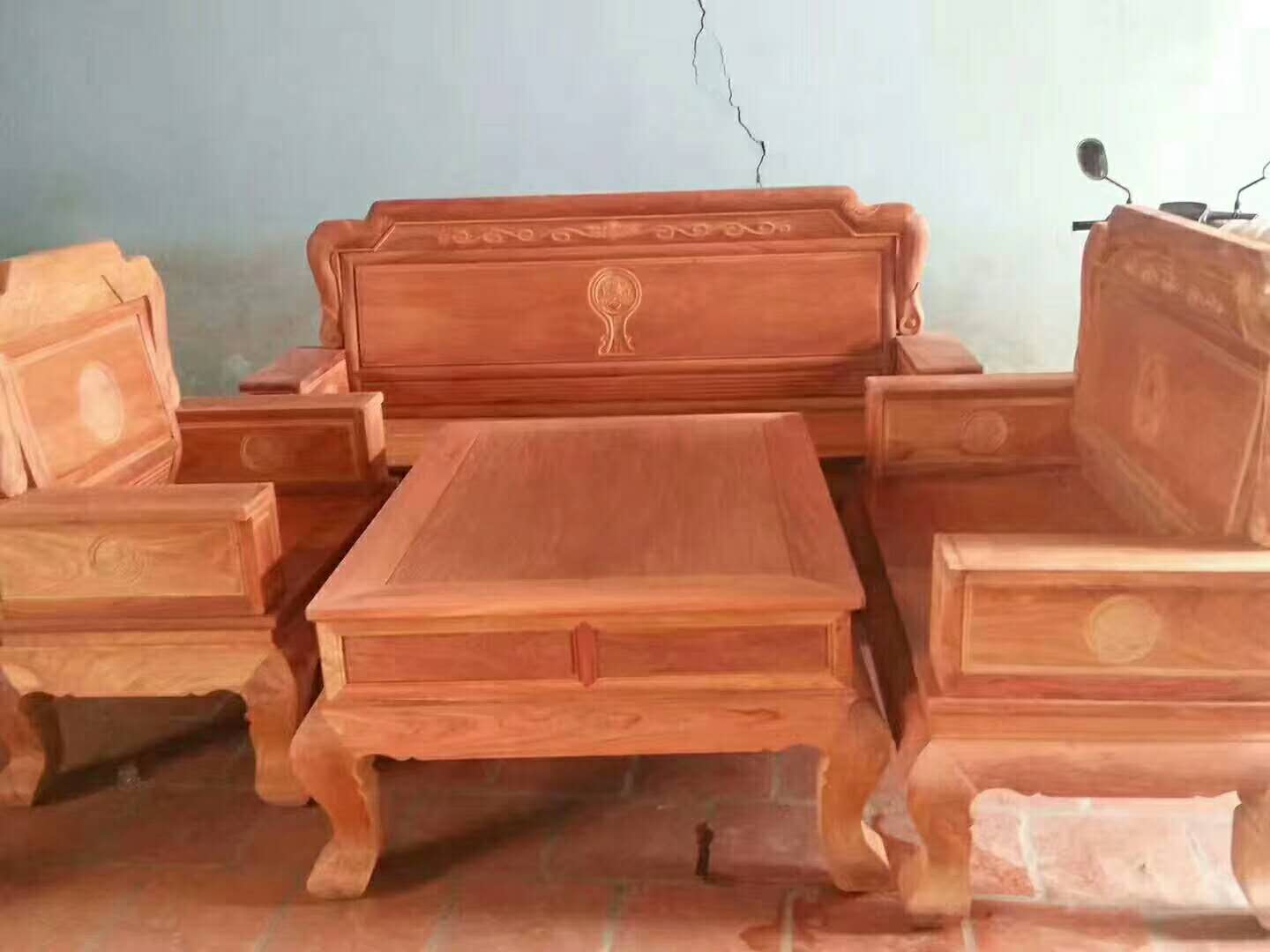 廣西越誠(chéng)古典紅木家具|廣西古典紅木家具哪家好|廣西古典紅木家具廠家直銷(xiāo)|廣西古典紅木家具價(jià)格