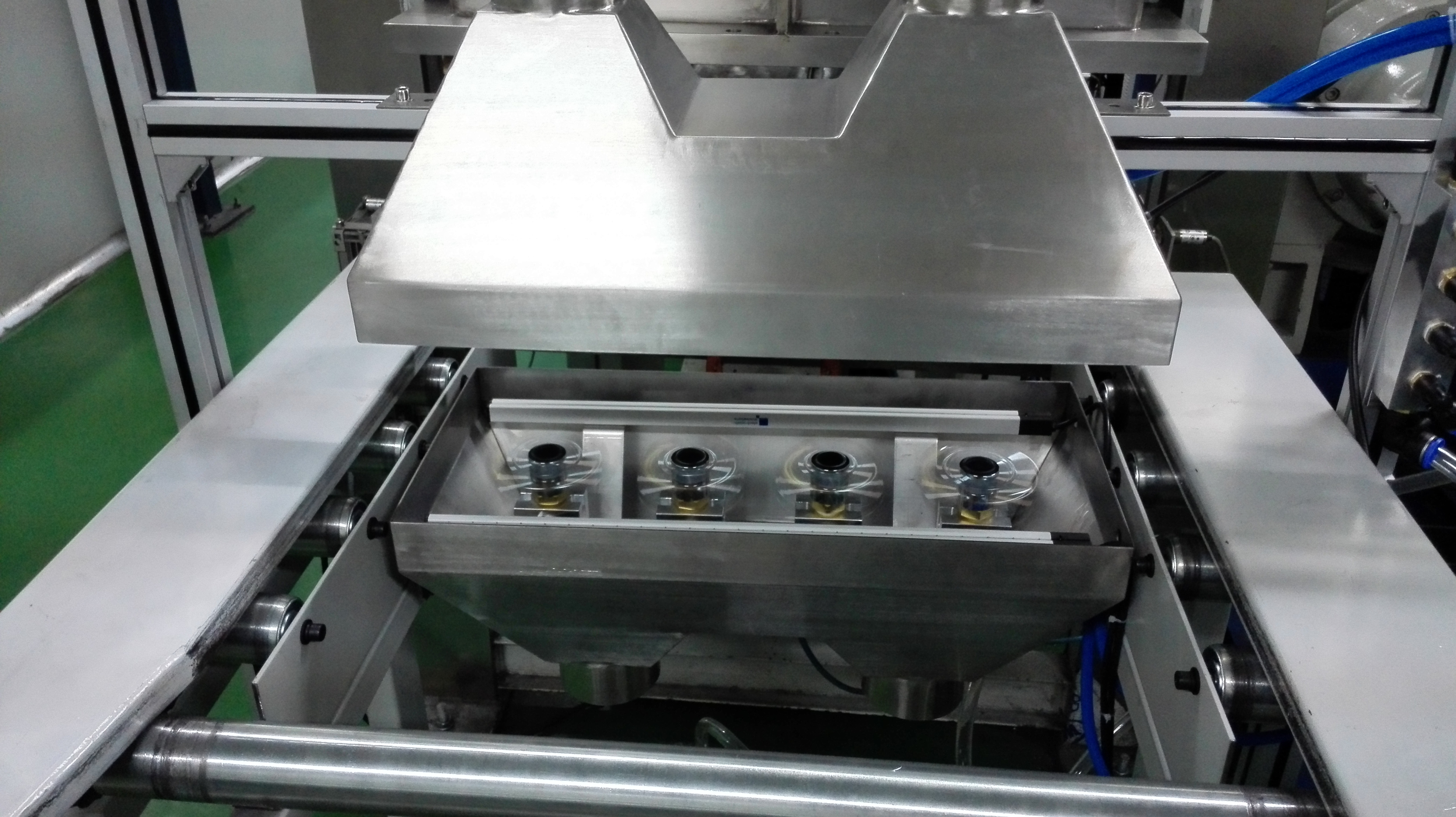 供應(yīng)惠州市飛廉汽車零部件制造除塵系統(tǒng)