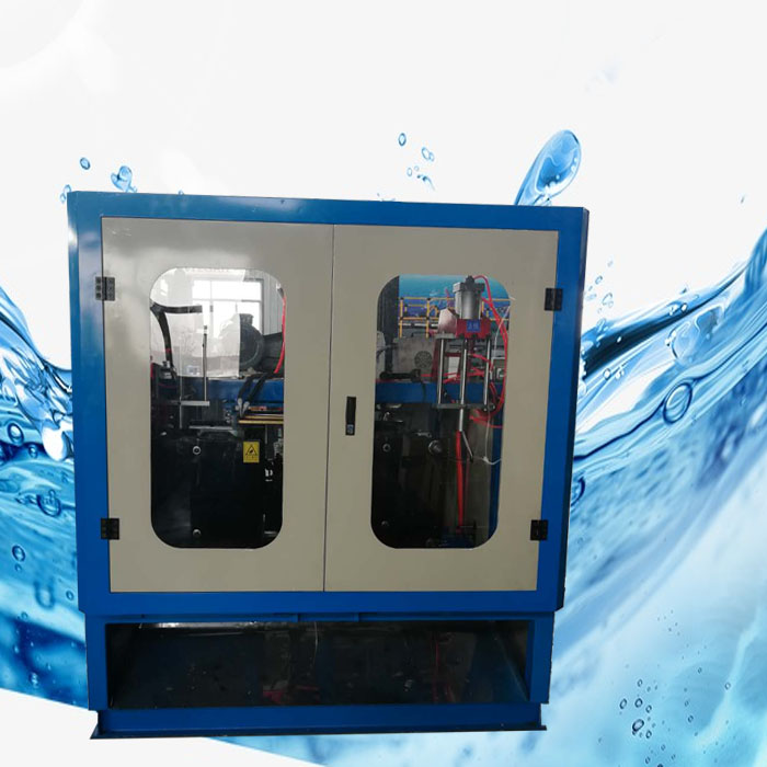 80機(jī)10升尿素桶吹塑機(jī)