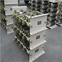 RQ52-355L2-10/18