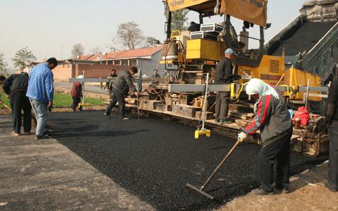 鄭州瀝青攤鋪施工工藝、價(jià)格、公司、瀝青施工隊(duì)伍