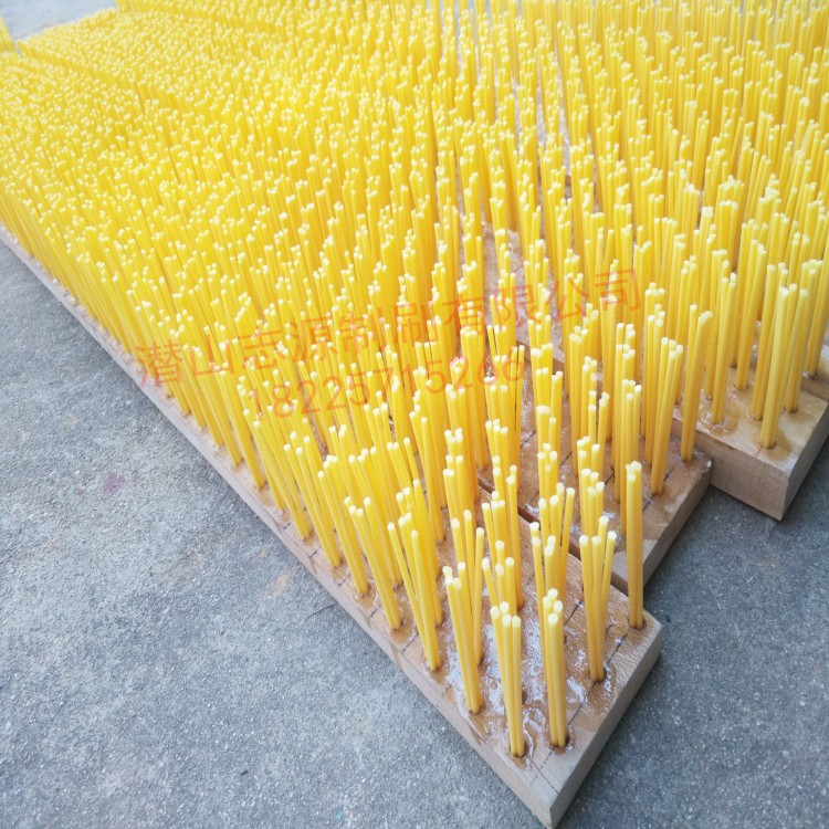 超耐磨草坪刷草機(jī)配件毛刷足球場跑道草坪刷子人造草坪沖刷毛刷