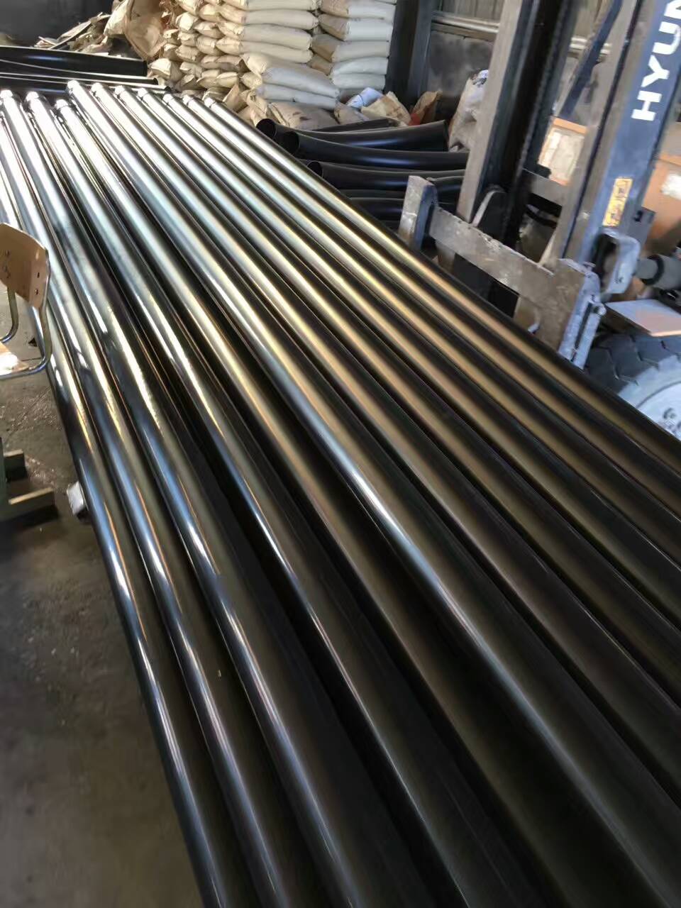甘肅蘭州 電力熱浸塑鋼管廠家軒馳牌DN50-219熱浸塑鋼管規(guī)格