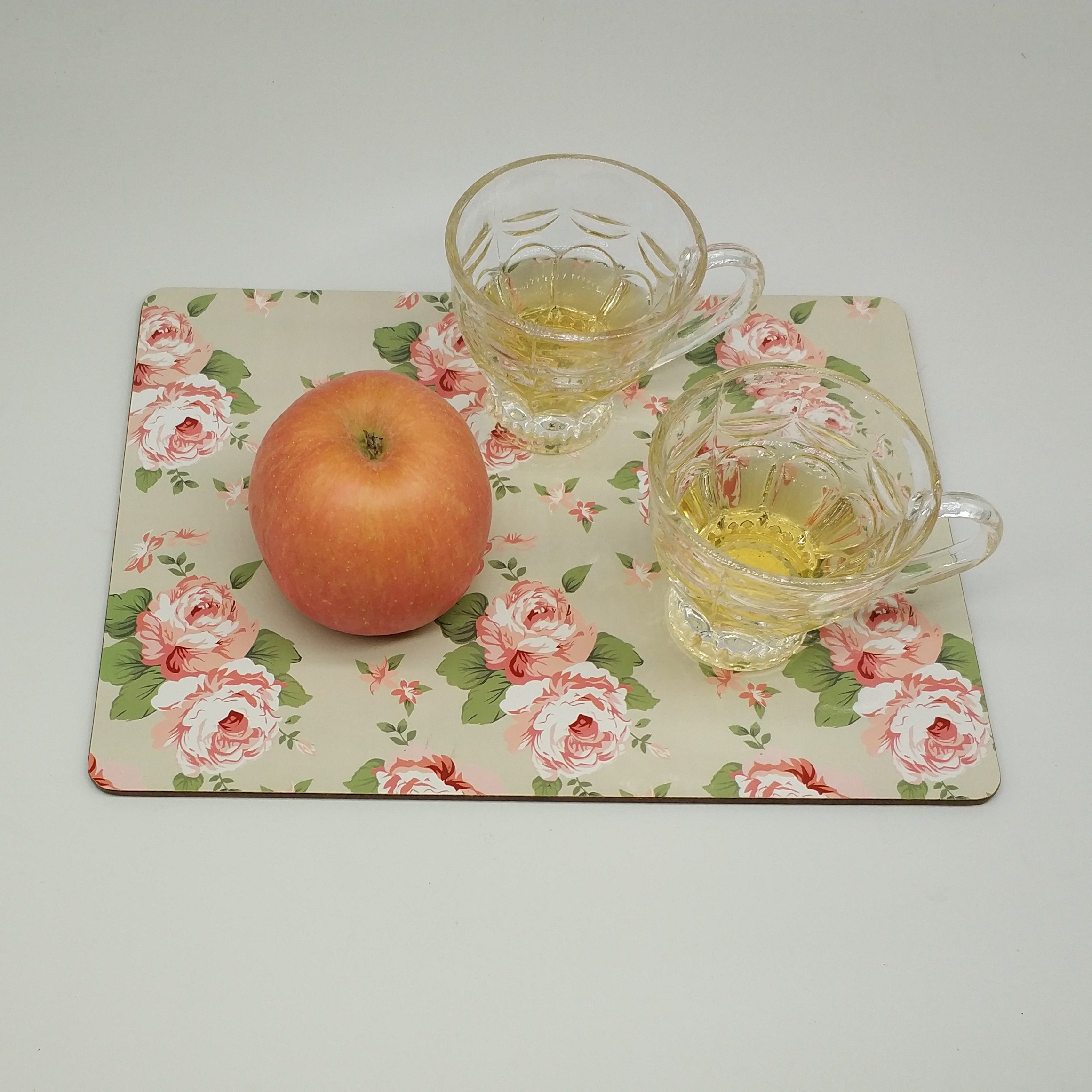 深圳廠家直銷隔熱餐墊創(chuàng)意設(shè)計(jì)