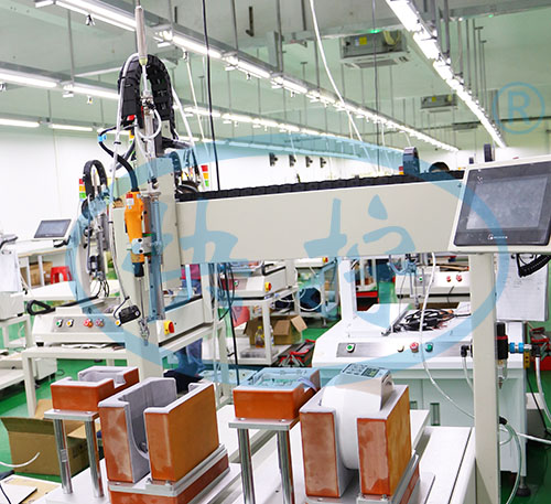 南昌自動鎖螺絲機(jī)供應(yīng)商 江西吸奶器轉(zhuǎn)臺式擰螺絲機(jī)*惠 *