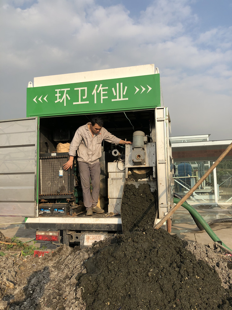 廣西化糞池清掏車_環(huán)?；S池清掏車_化糞池清掏車廠家