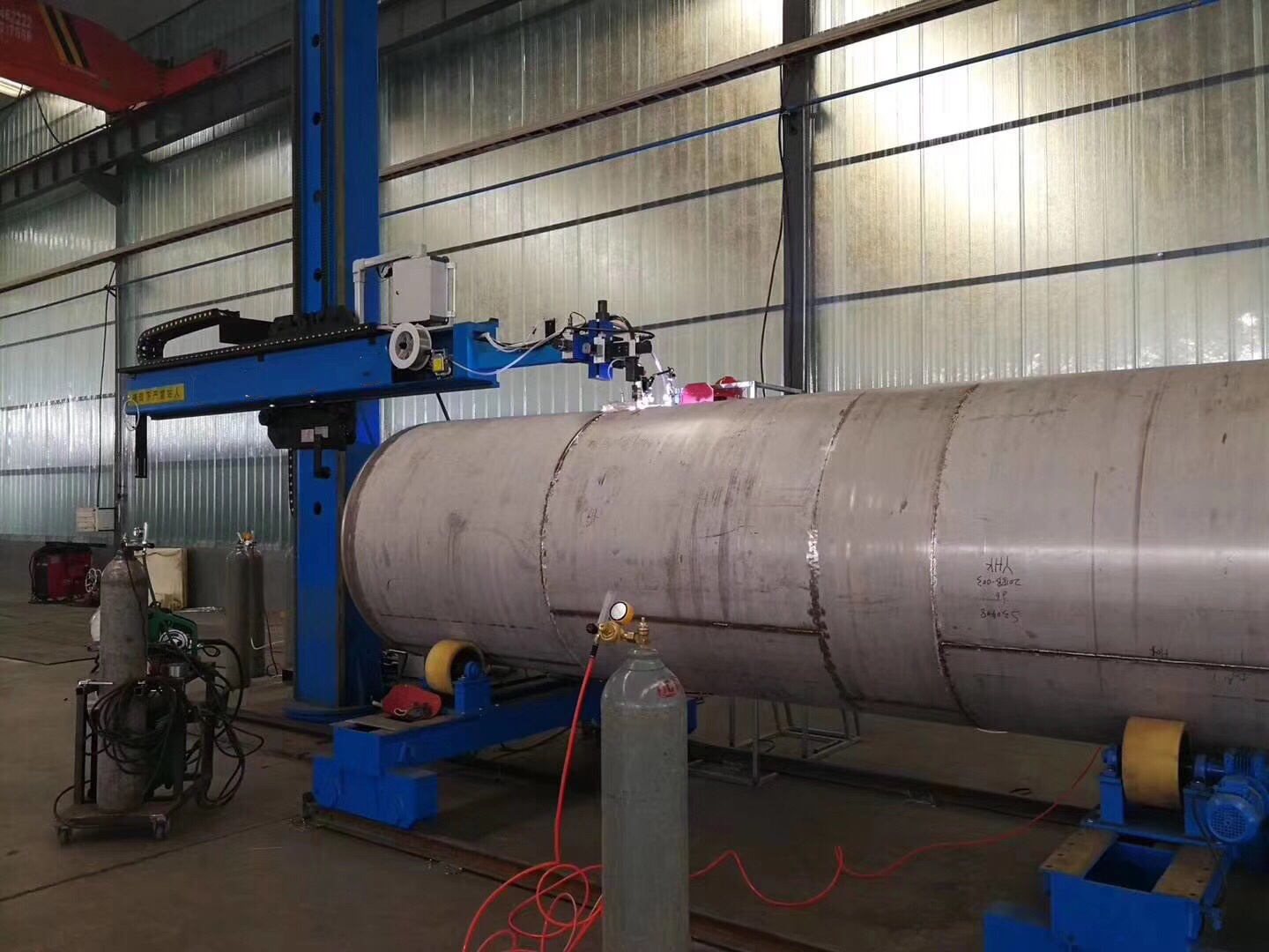 中厚板焊接新選擇KTIG深熔氬弧焊機(jī)安陽安達(dá)機(jī)械設(shè)備壓力容器環(huán)縱縫一體焊接專機(jī)