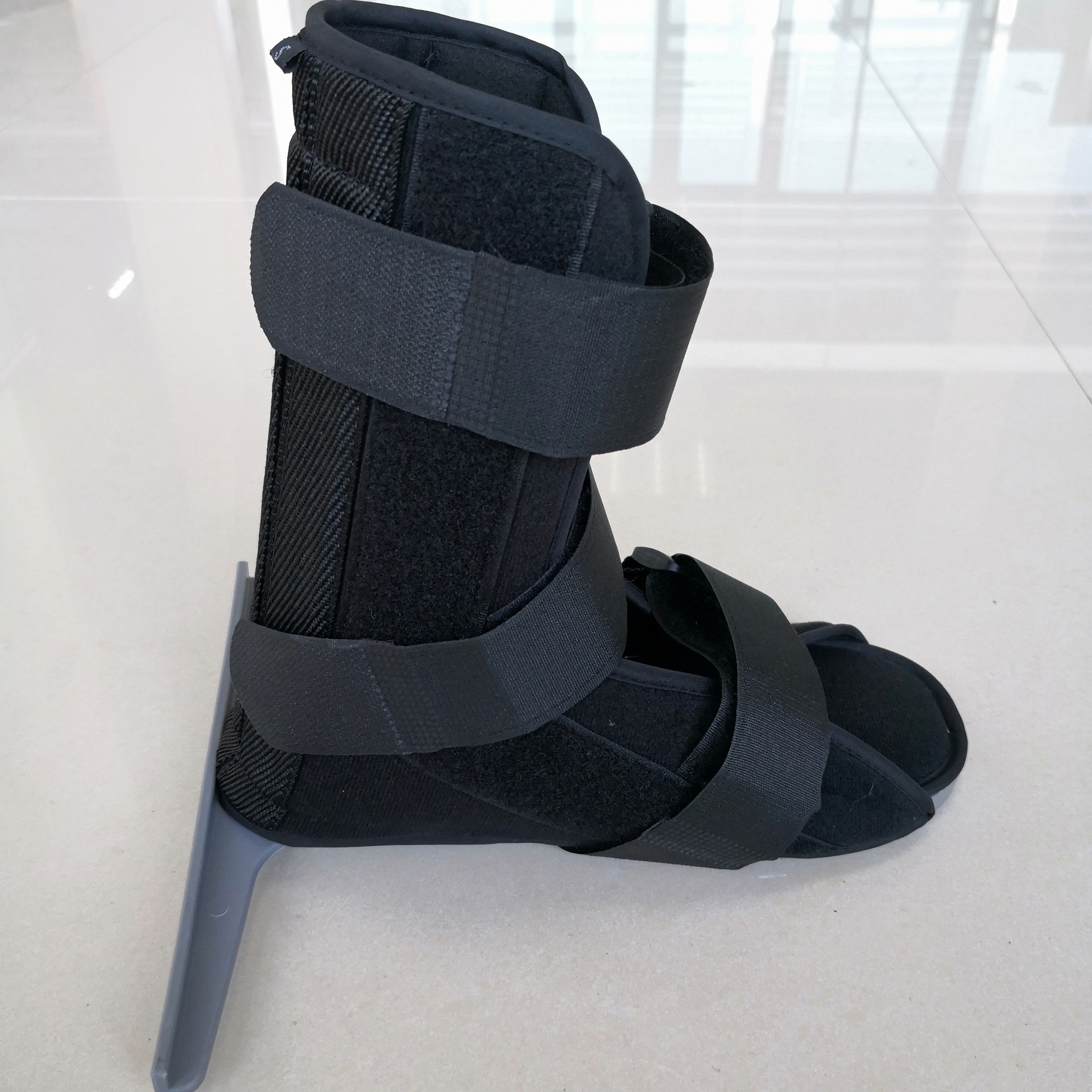 【批發(fā)出售】木板矯正鞋 粘扣固定 醫(yī)用木板矯正鞋  丁字鞋粘扣固定