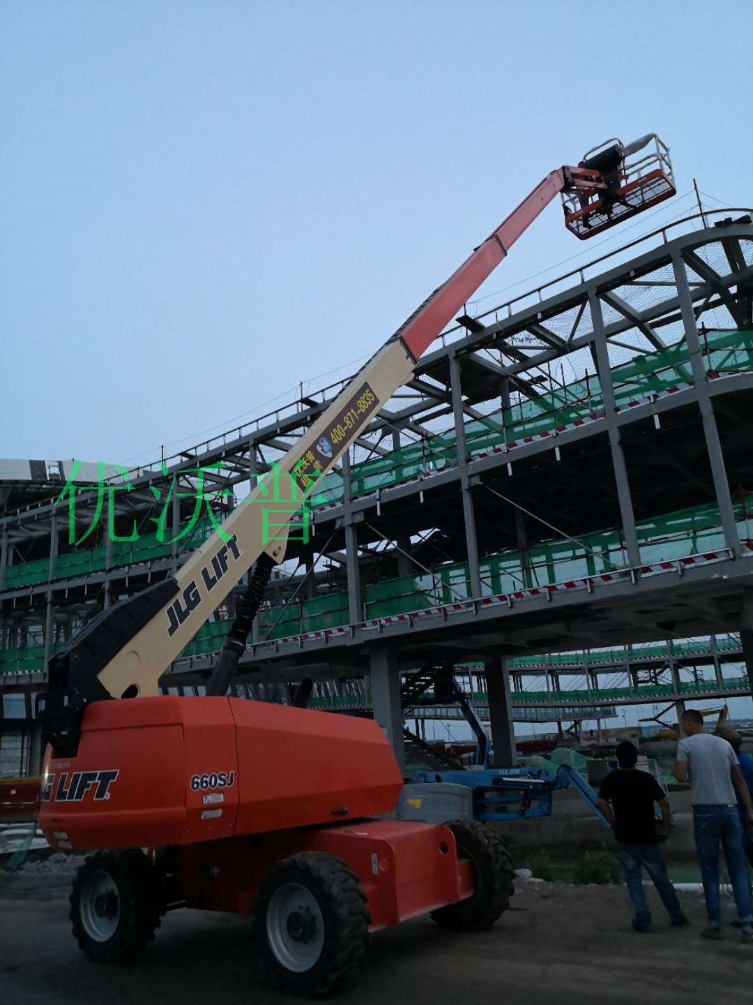 北京附近升降機平臺租賃 剪叉式曲臂式升降機租售