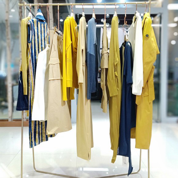 米梵張莉女裝折扣春夏裝廠家批發(fā)貨源