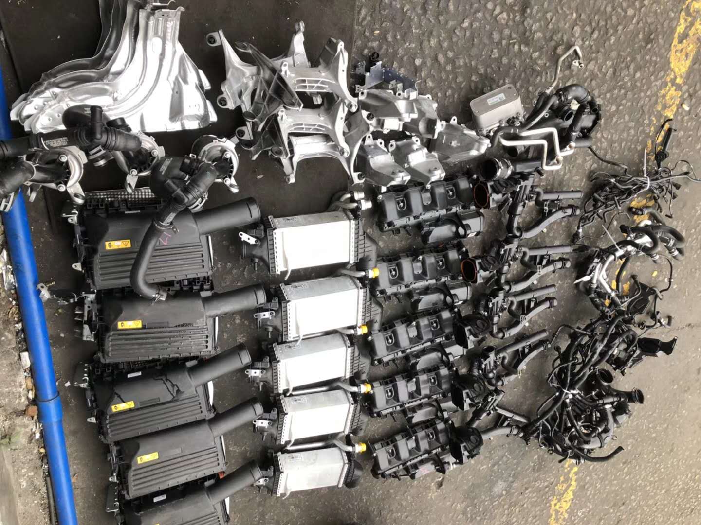 奔馳251發(fā)動機-奔馳219前咀，車門，車殼，