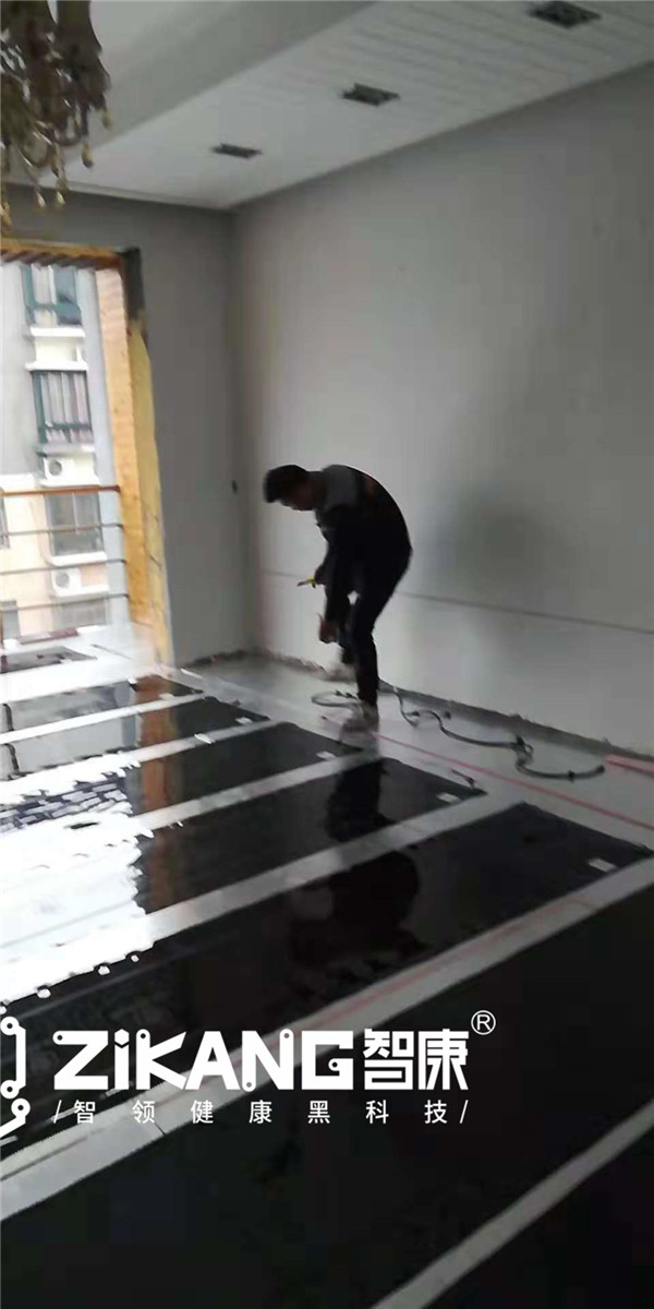 石墨烯地暖溫暖萬(wàn)戶家庭 石墨烯地暖7