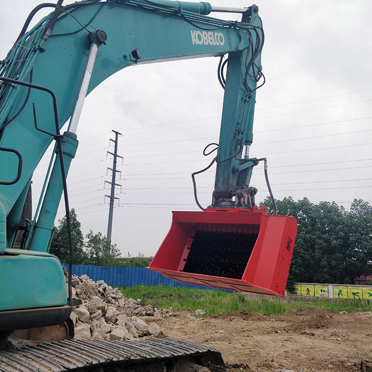 篩分破碎鏟斗多少錢50裝載機篩分破碎斗報價