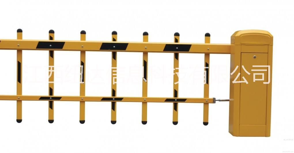 江西 柵欄道閘 停車場出入口智能設(shè)備 鋁合金柵欄道閘廠家直銷