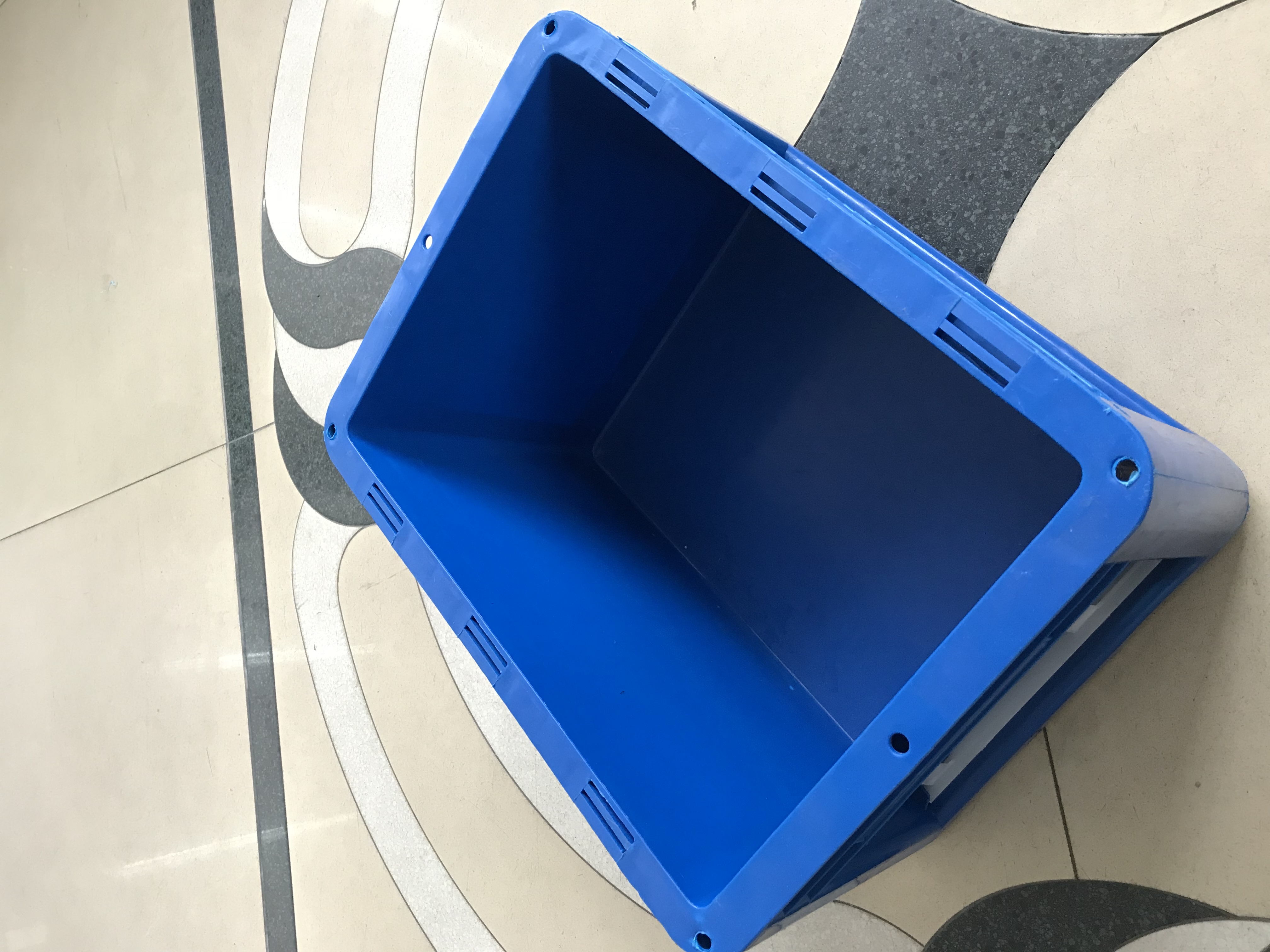 廠家直銷加厚款B型物流箱EU箱