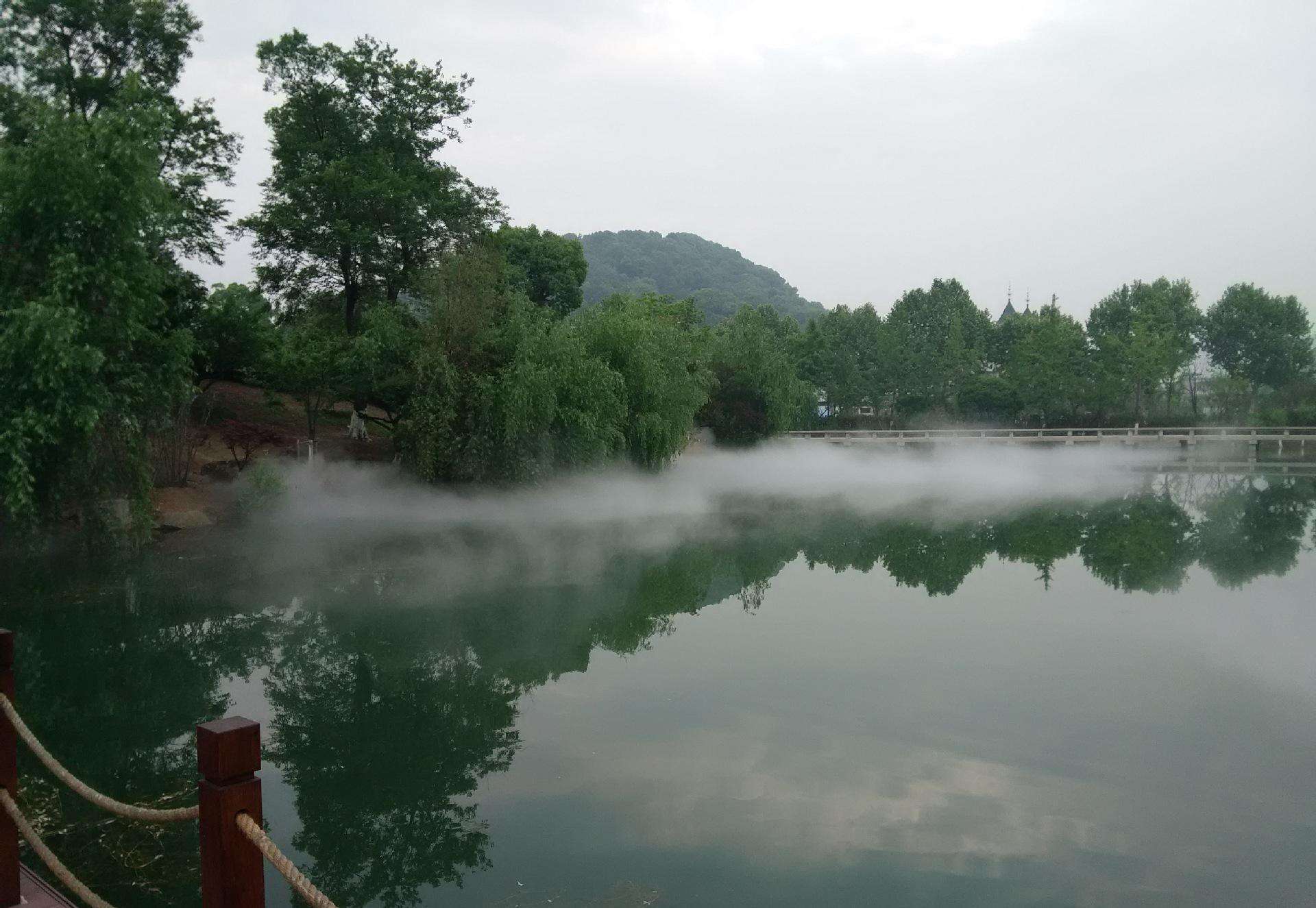 人造霧設(shè)備 造霧機 園林景觀*四川眾策山水 人造霧設(shè)備 造霧機 冷霧系統(tǒng)