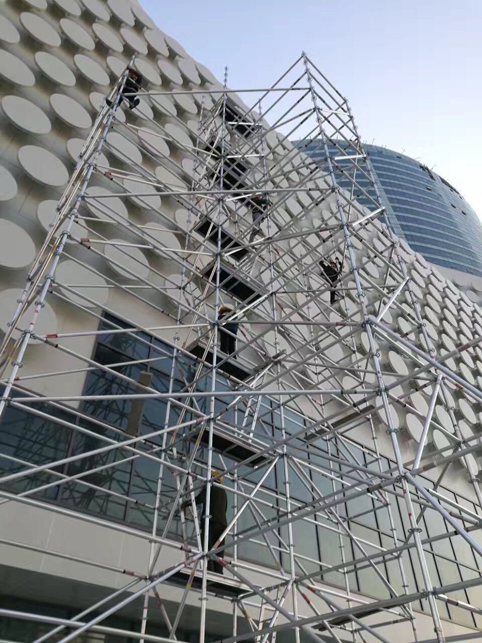 鋁架廠家供應(yīng)橋墩施工搭建腳手架 裝拆簡易 施工效率明顯提高