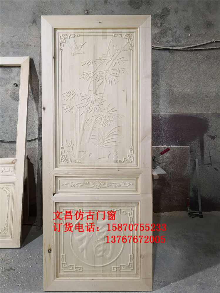 廠家直銷寺廟古建筑實木仿古門窗 專業(yè)生產建設新農村花格門窗 屏風玄關隔斷 江西木雕門窗