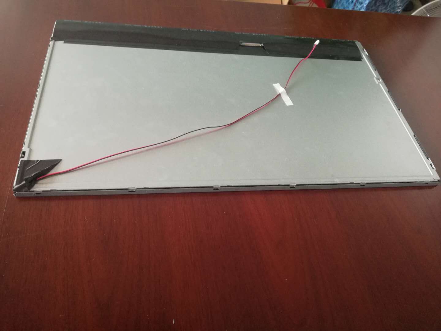 供應(yīng)18.5寸液晶屏