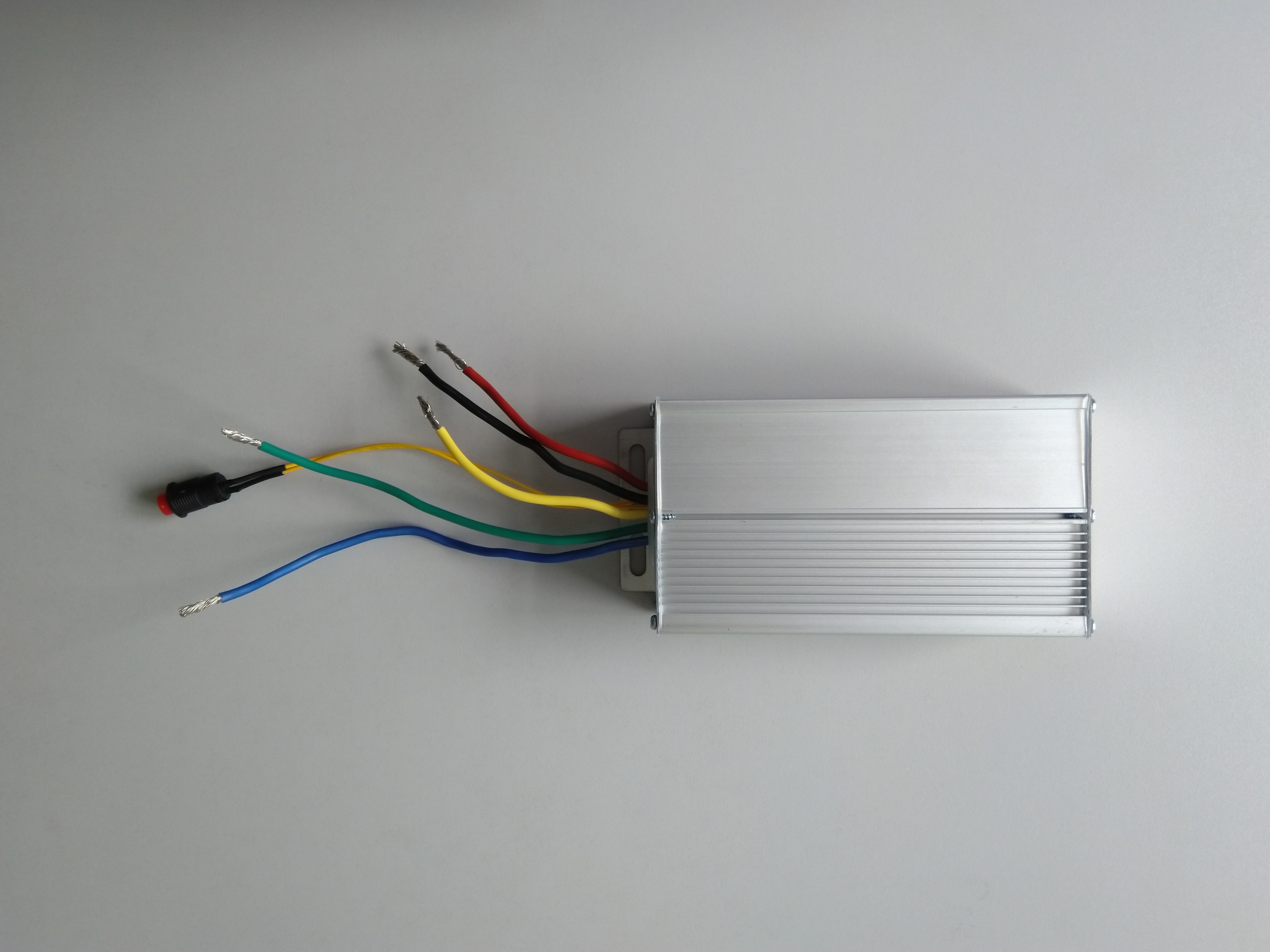 無刷電機驅動器控制器 無刷電機無感驅動控制器 無刷電機驅動控制解決方案 無刷電機及驅動控制整套機電產品