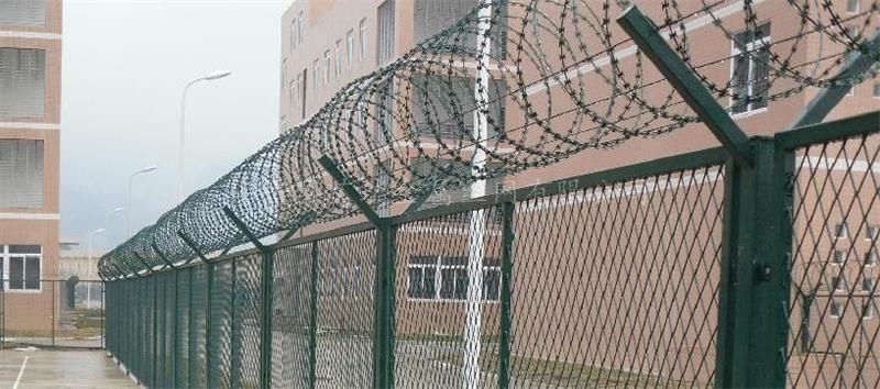 監(jiān)獄哨所隔離網(wǎng)、監(jiān)獄安全網(wǎng)、監(jiān)獄看守所隔離防護網(wǎng)