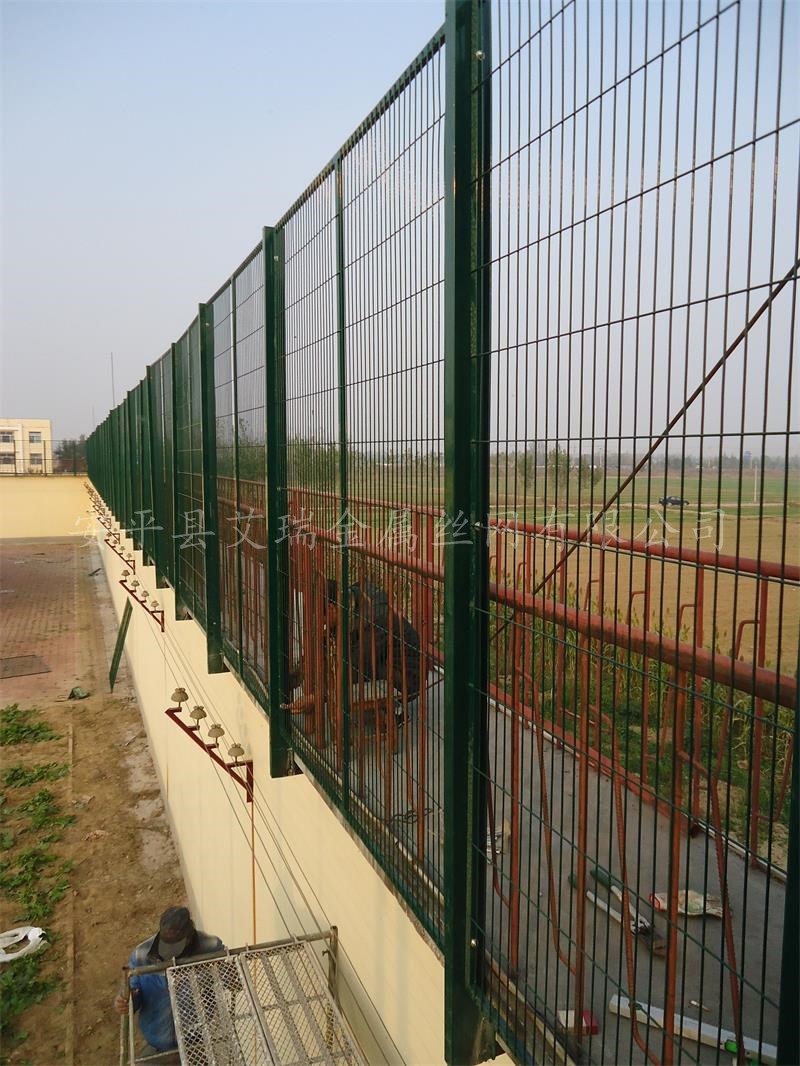 監(jiān)獄哨所隔離網(wǎng)、監(jiān)獄安全網(wǎng)、監(jiān)獄看守所隔離防護網(wǎng)
