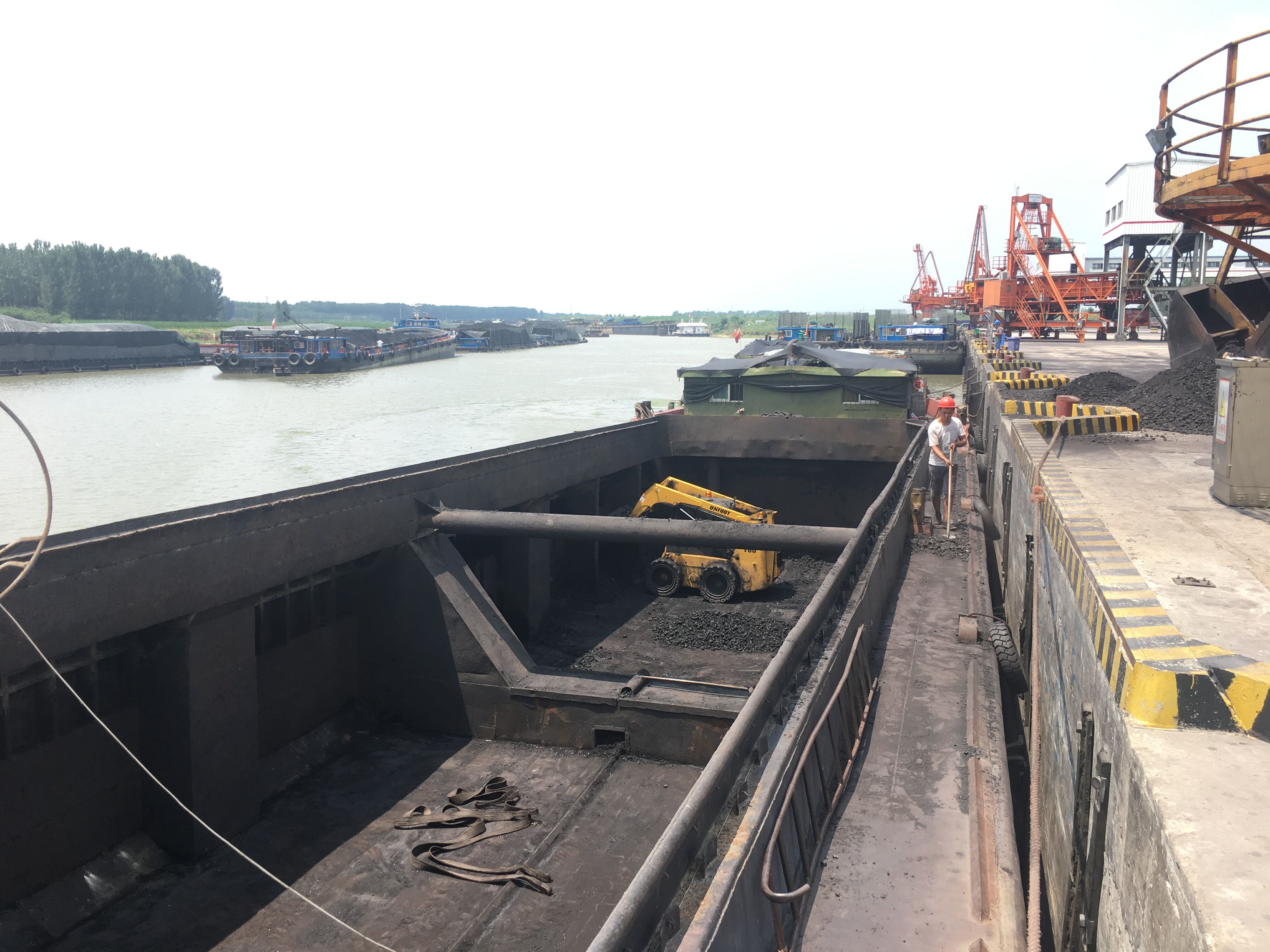 昂弗特重工多功能滑移裝載機(jī)T50