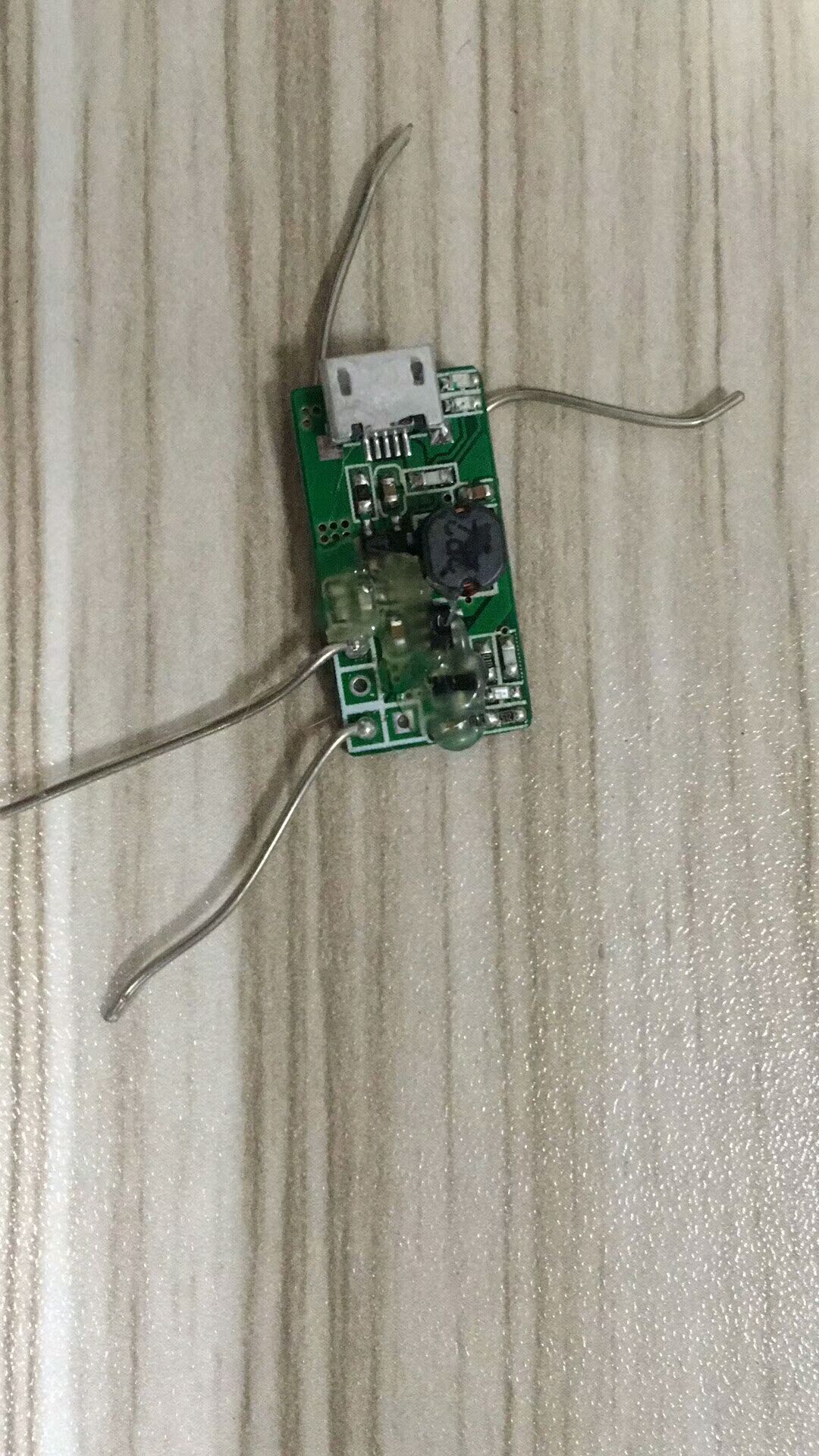 鈺泰ETA1061+無線充接收5W方案超低功耗1UA藍(lán)牙耳機(jī)TWS盒子方案