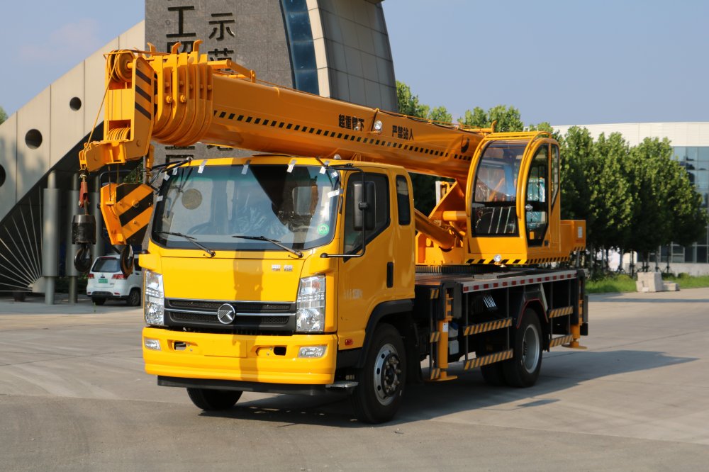 凱馬12噸汽車吊 凱馬8噸汽車吊