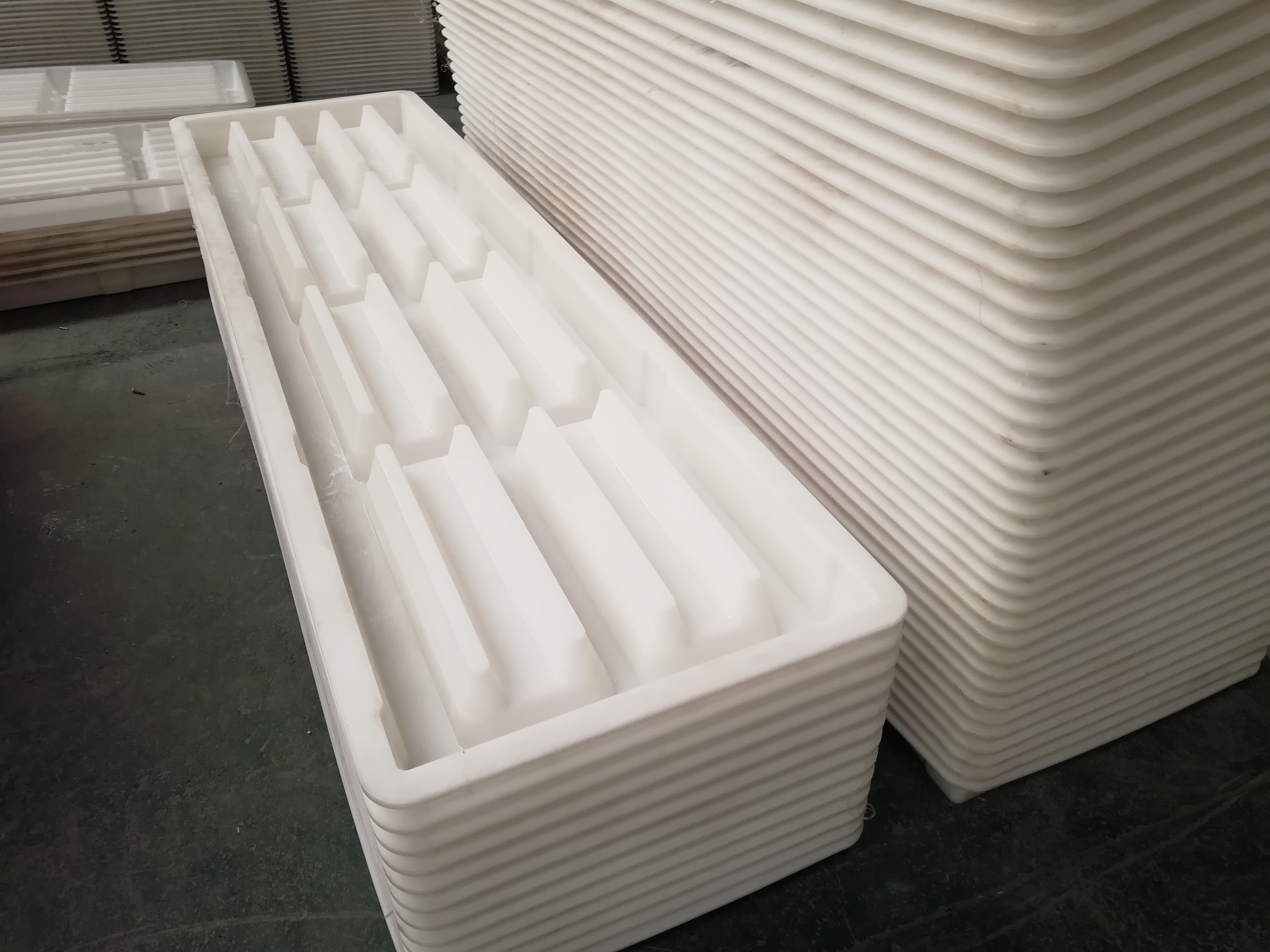 豬羊用水泥漏糞板模具的好處及規(guī)格