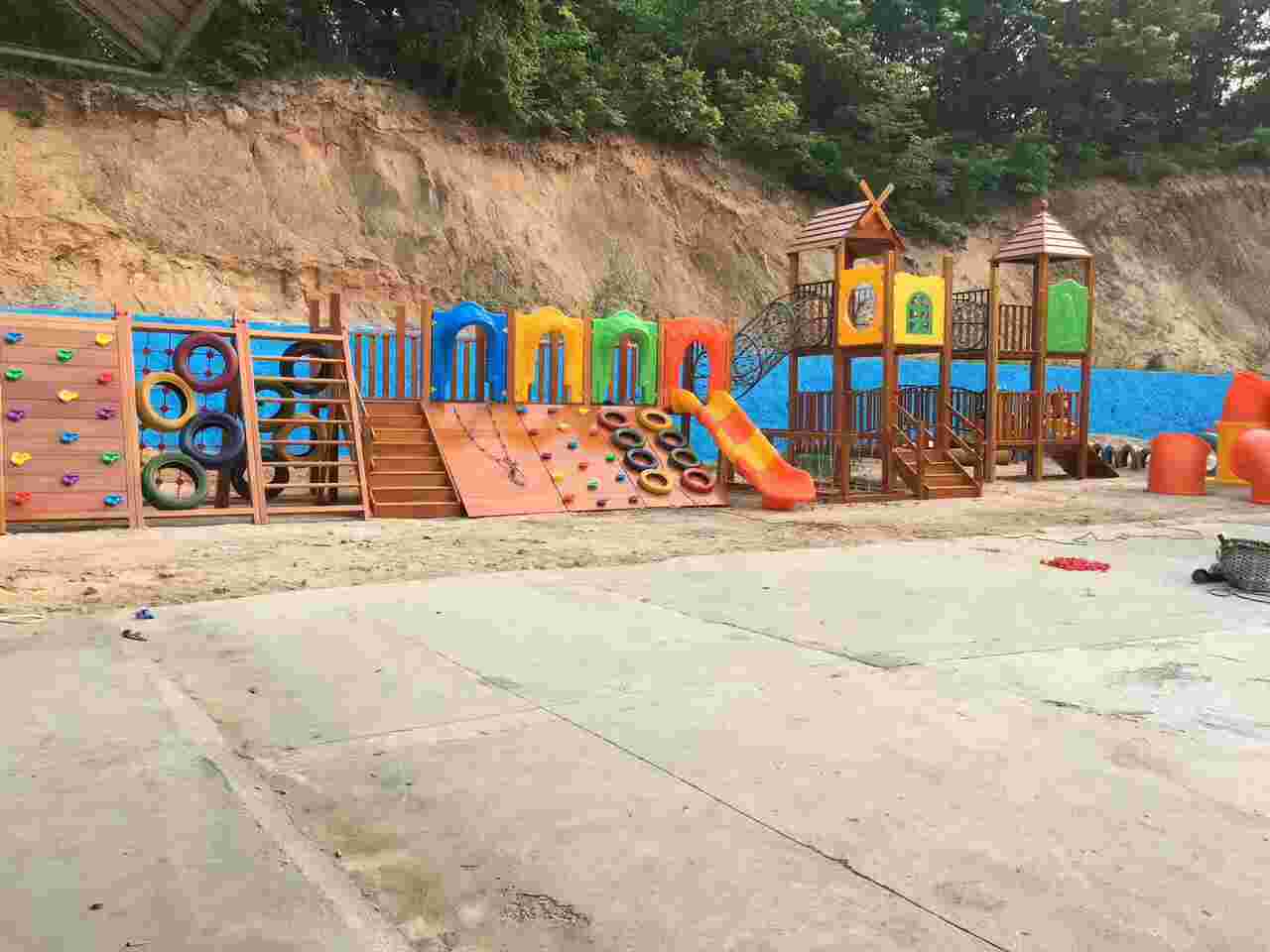 木制攀爬組合，幼兒園滑梯，兒童鉆洞爬網(wǎng)，木制大型滑梯，組合滑梯價格，兒童樂園