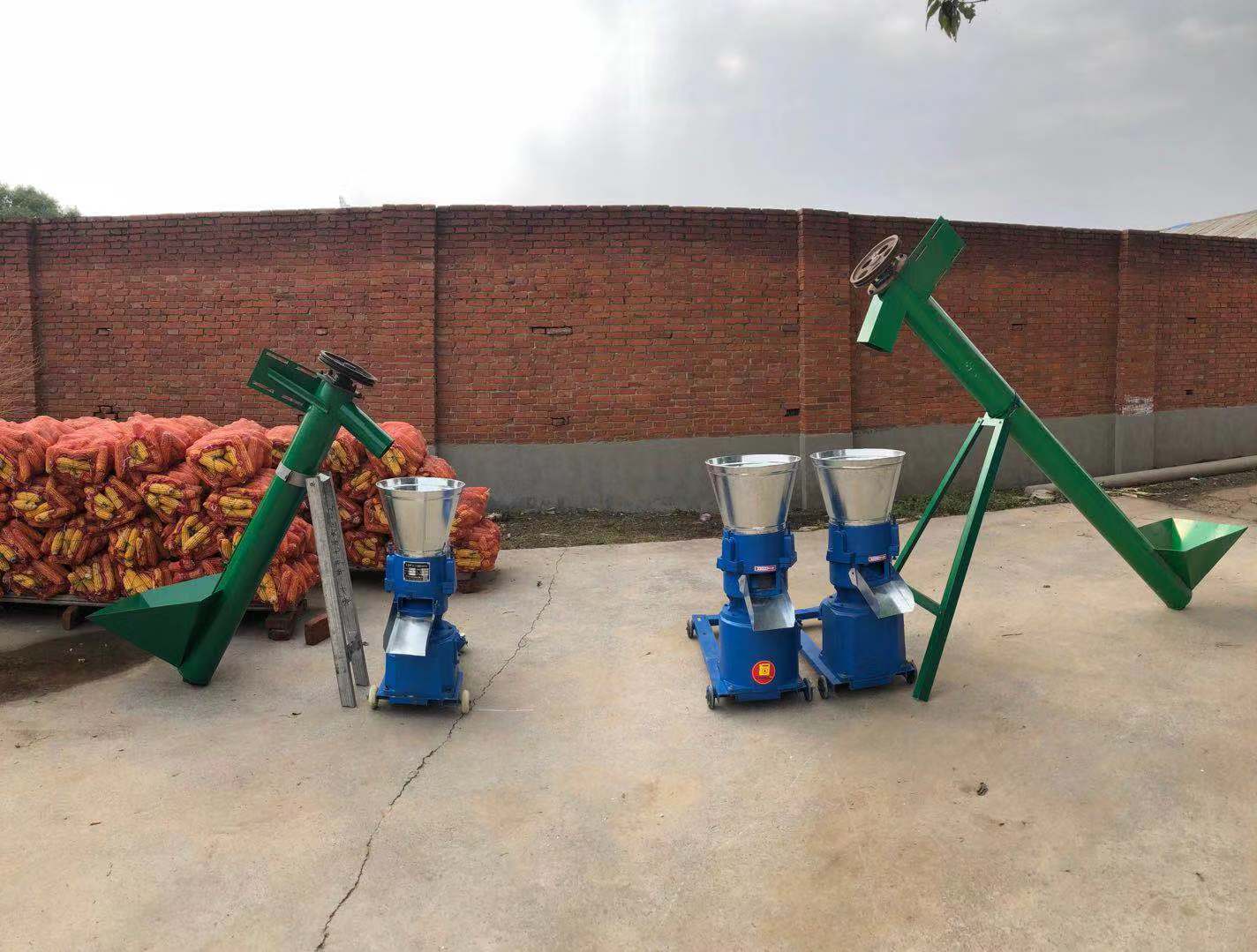 熱銷供應(yīng)飼料加工機(jī)械“220V飼料顆粒機(jī) ”價(jià)格及配件