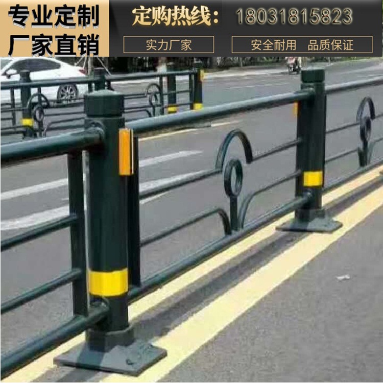 道路護(hù)欄生產(chǎn)廠家專業(yè)城市交通道路花式文化護(hù)欄，創(chuàng)意文化護(hù)欄定制。