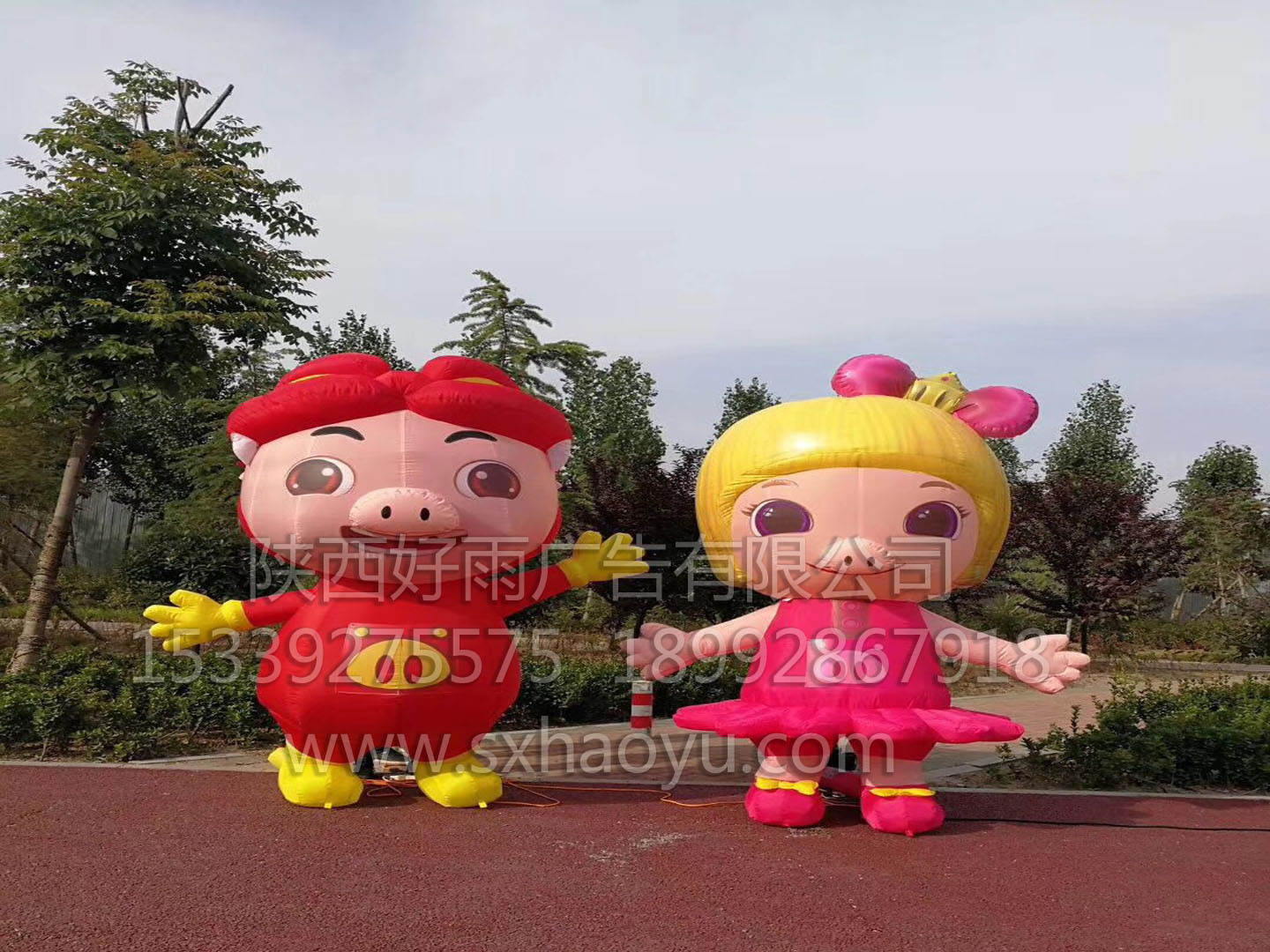 西安小豬佩奇卡通氣模充氣卡通氣模 西安小豬佩奇豬豬俠充氣卡通氣模