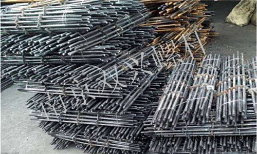 徐州止水螺桿規(guī)范-關(guān)于螺紋與絲牙的選擇「雙興螺桿」