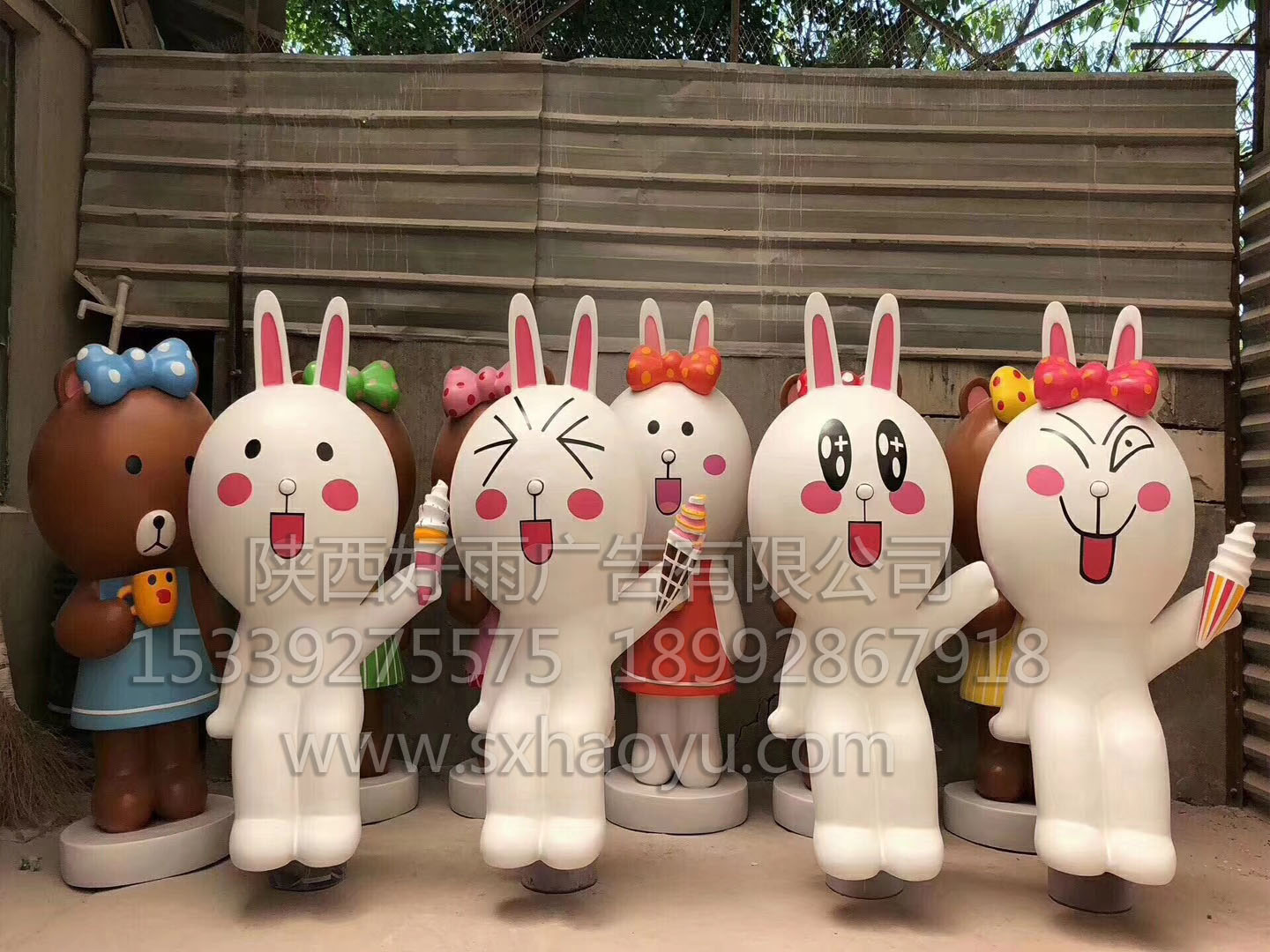 西安小豬佩奇卡通氣模充氣卡通氣模 西安小豬佩奇豬豬俠充氣卡通氣模