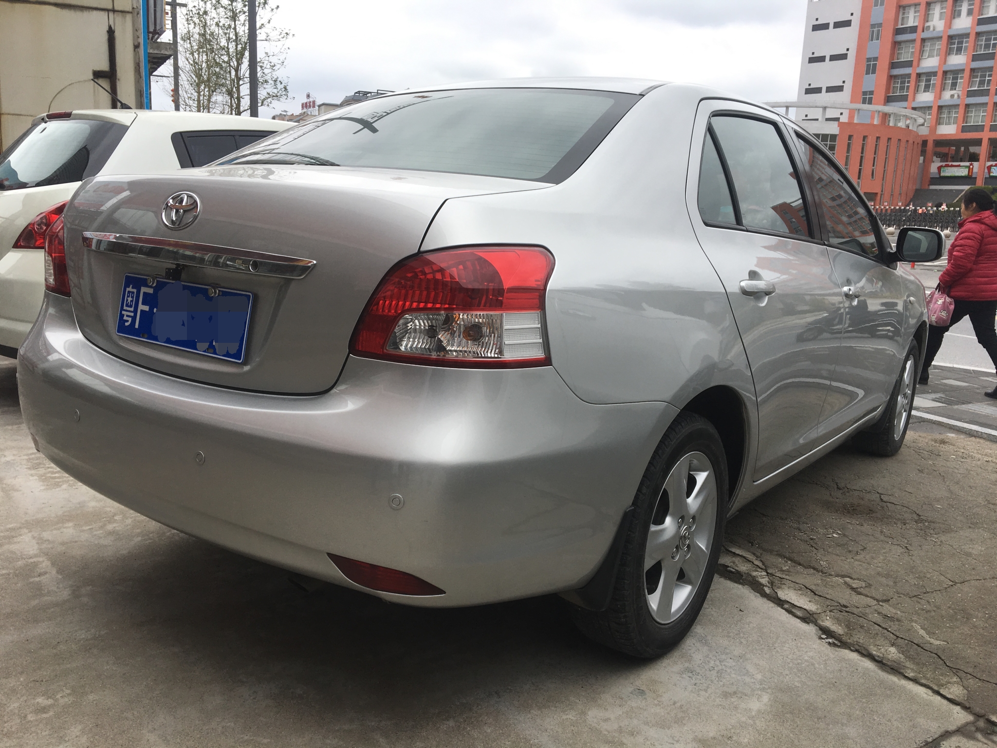 汽車出租， 豐田威馳 汽車出租，買賣二手車