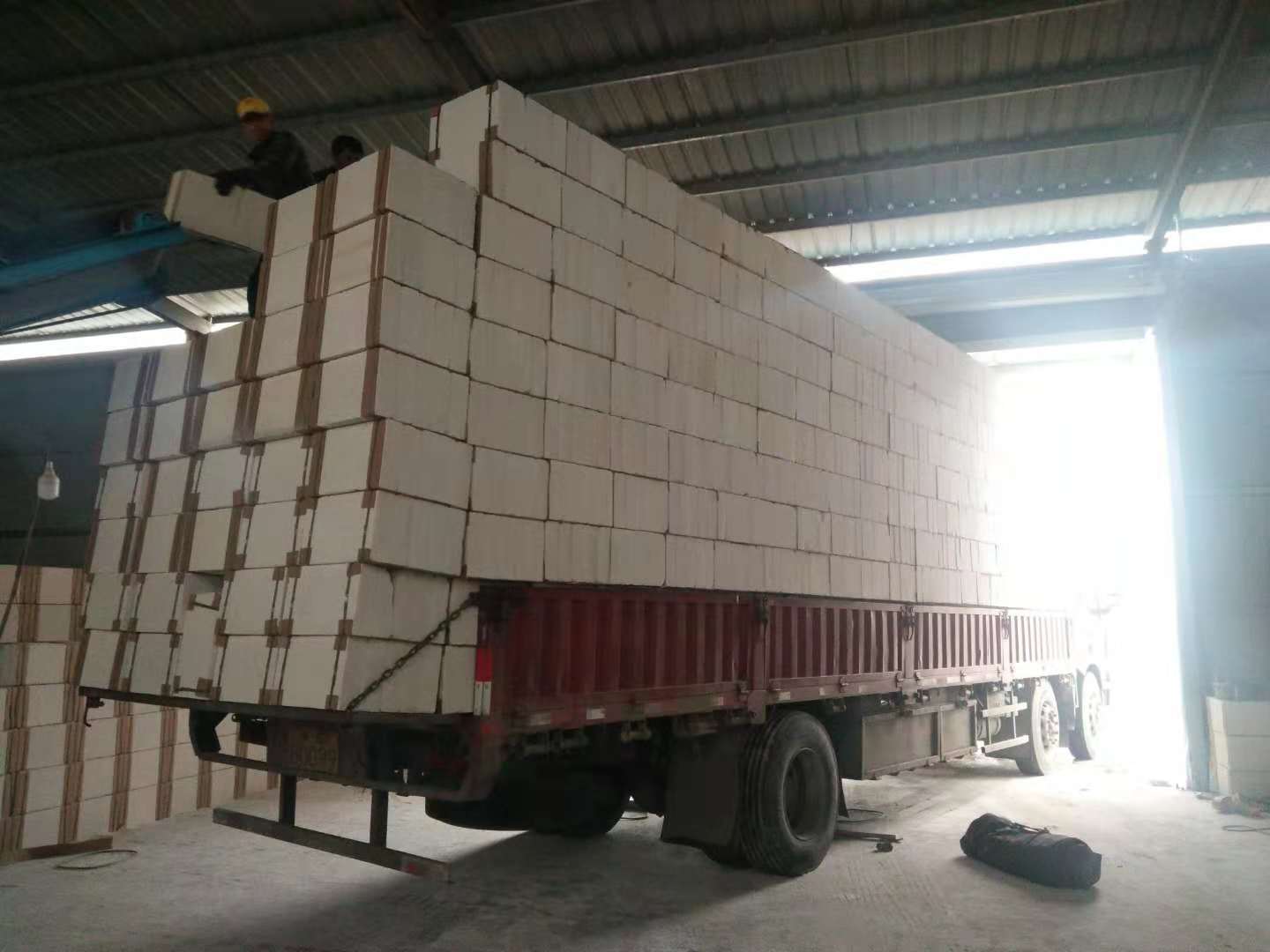 工業(yè)窯爐保溫材料憎水珍珠巖保溫板10公分