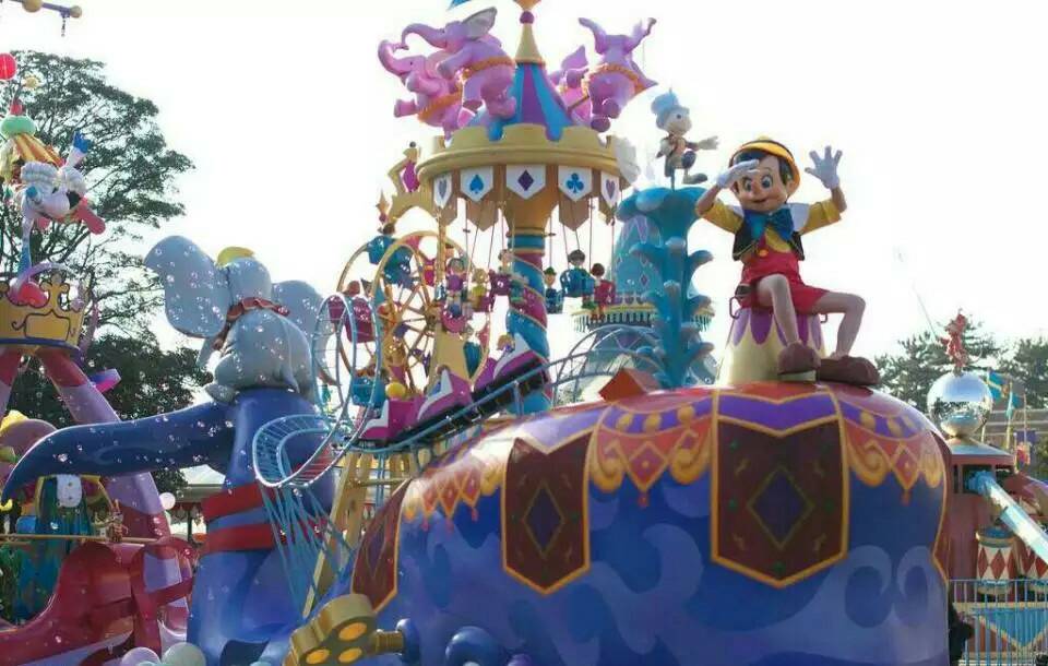 城市巡游城市靚麗風(fēng)景線巡游花車出租