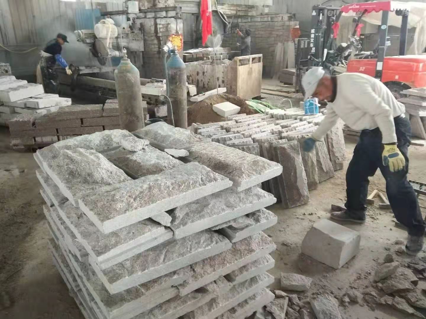 山東優(yōu)質(zhì)蘑菇石批發(fā)
