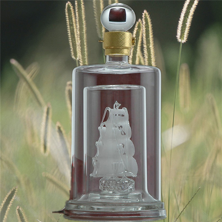 定制白酒瓶廠家生產(chǎn)內(nèi)置帆船玻璃工藝酒瓶