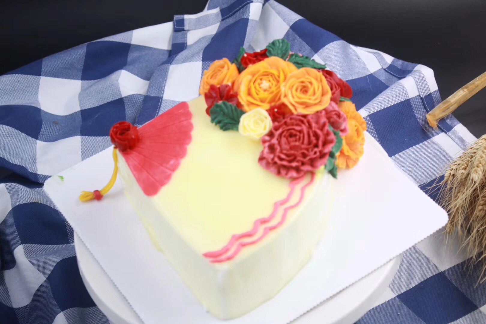 正宇西點培訓學校開設的1個月烘焙蛋糕裱花*班