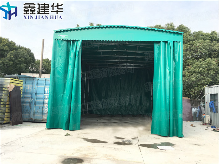 沂水縣戶外伸縮電動(dòng)移動(dòng)推拉雨棚鑫建華量大從優(yōu)